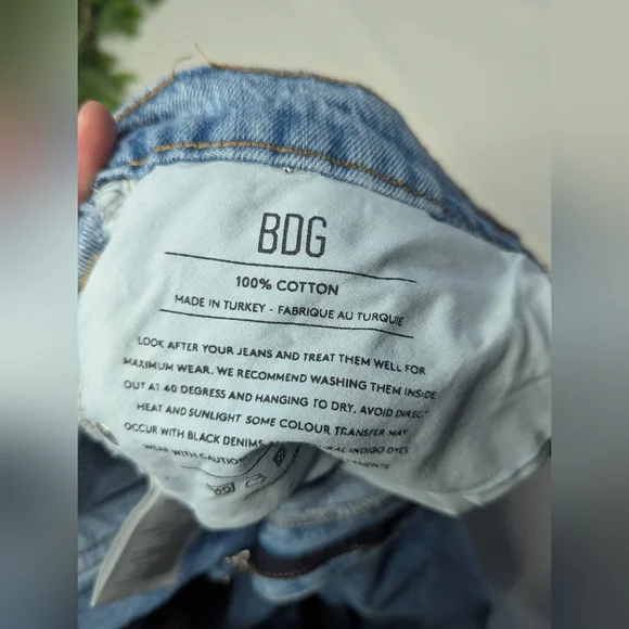 BDG Vintage Bow Jeans Size 32x32 - Picture 3 of 12